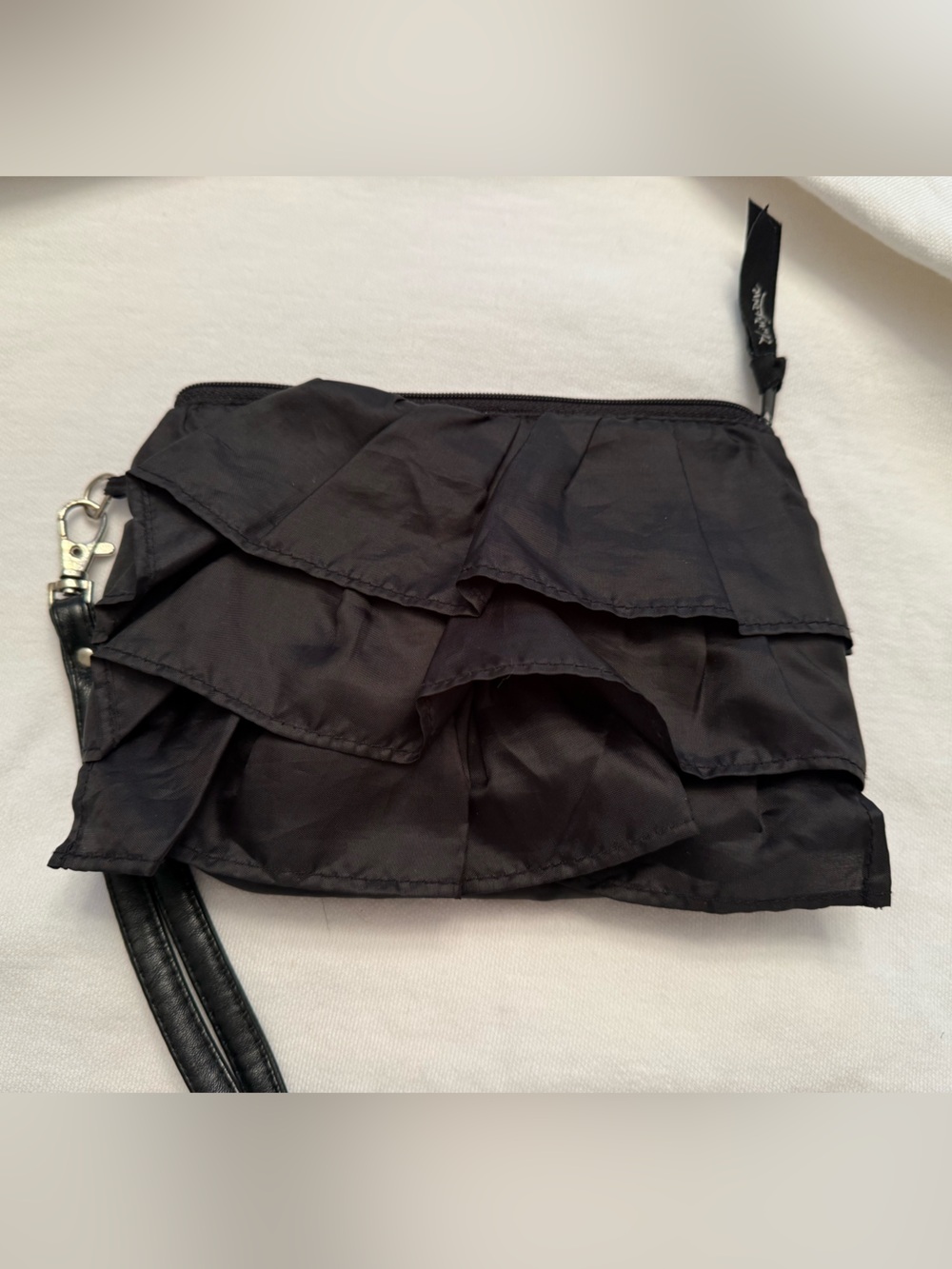Thirty-One Ruffle Wristlet Black Cosmetic Wristlet